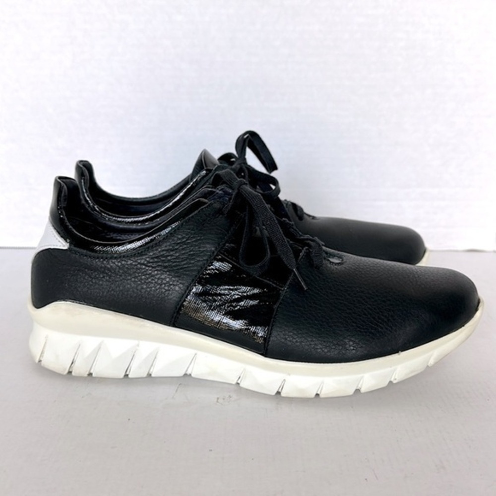 BIRKENSTOCK NAOT Buzz | Leather | Black/White 40 or 9.5